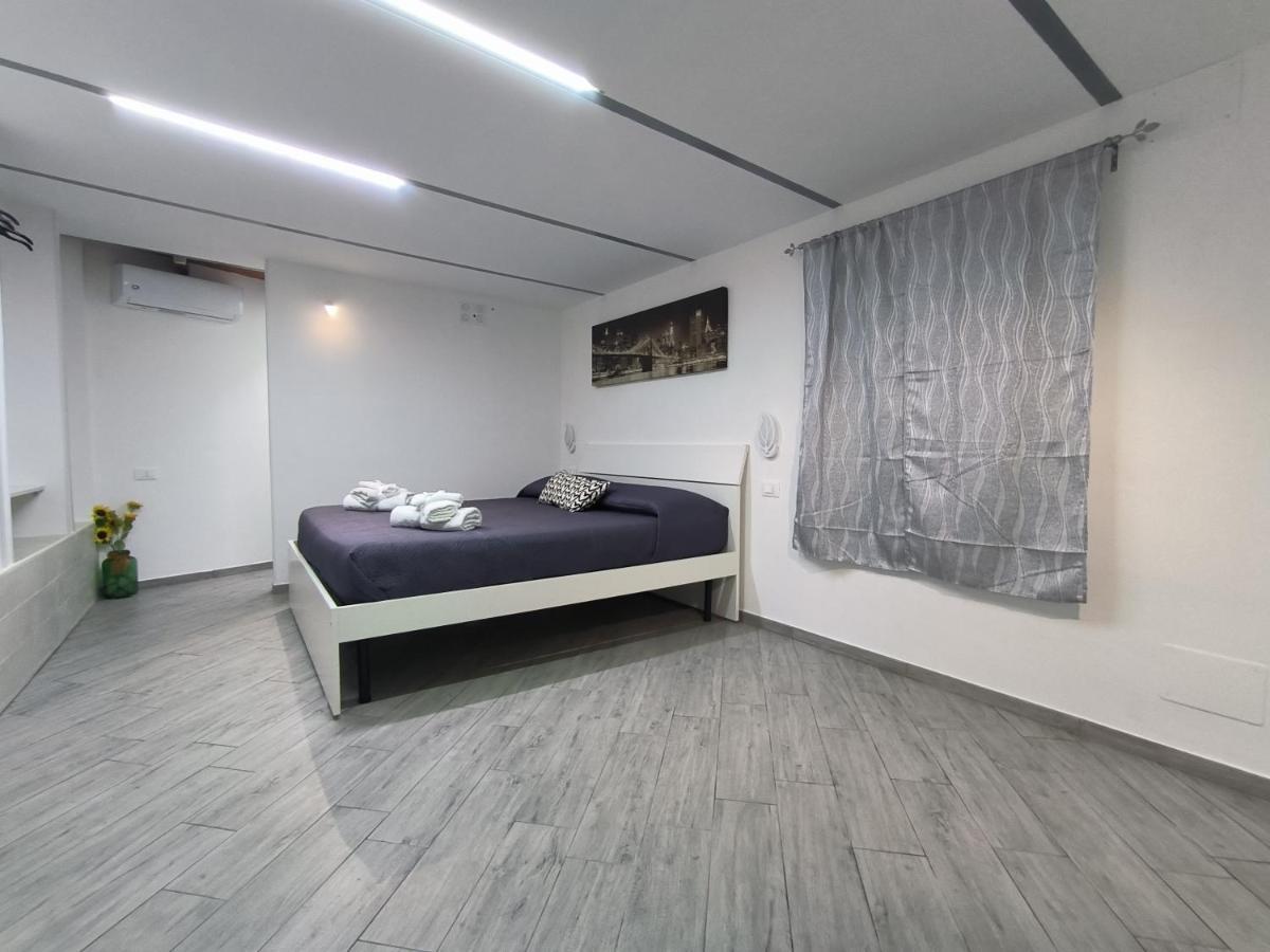 B&B Vicolo50 サレルノ 部屋 写真